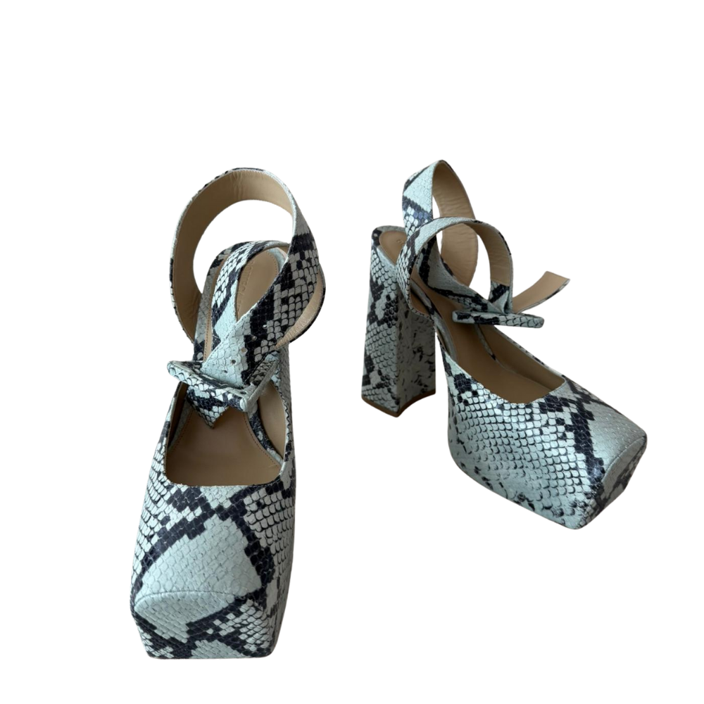 Cropped Faux leather Jacket