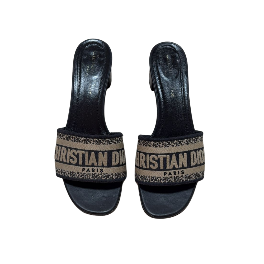 Cropped Faux leather Jacket