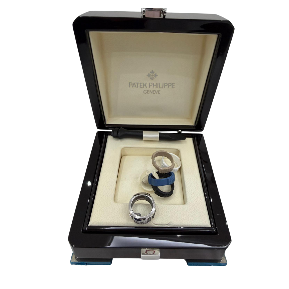 Cropped Faux leather Jacket